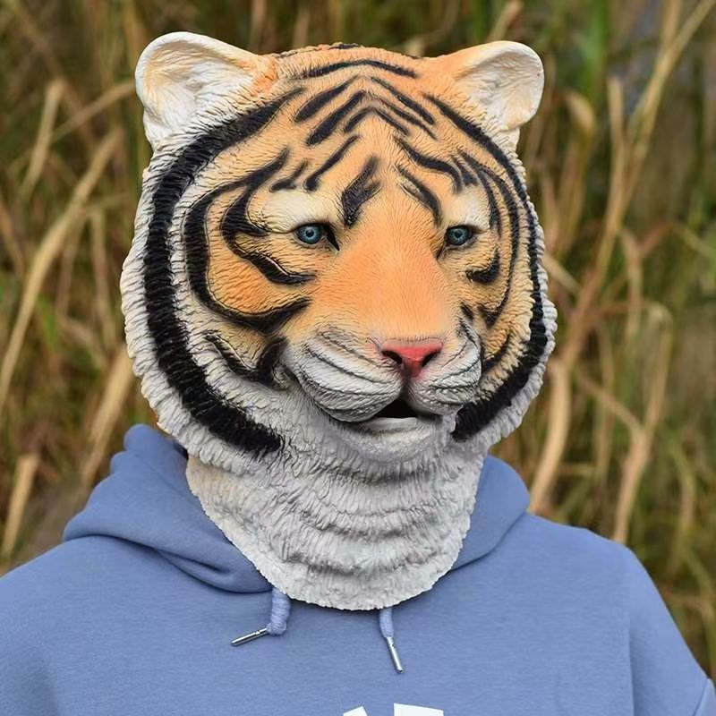 Lifelike Tiger Head Green Fish - Skincare Pigeon 评论和价格