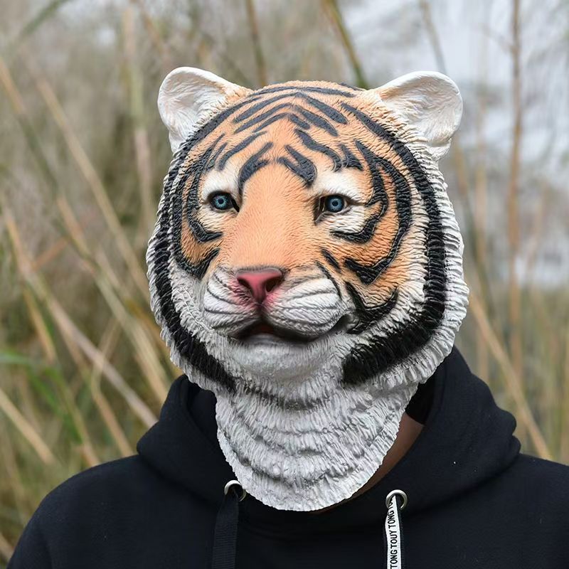 Lifelike Tiger Head Green Fish - Skincare Pigeon 评论和价格